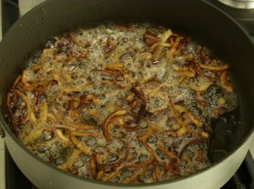 MissFoodFairy's onion frying after 9mins