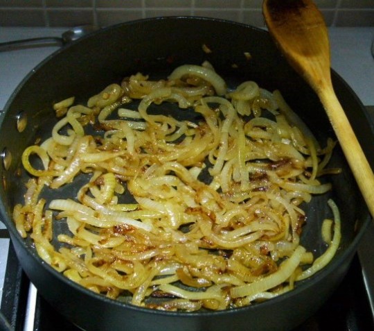 MissFoodFairy's caramalised onions after 20mins