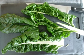 MissFoodFairy's stems removed from spinach