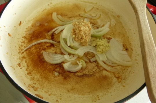 MissFoodFairy's butter chicken onions, garlic, ginger