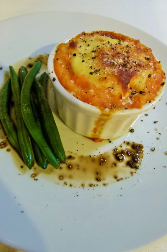 MissFoodFairy's husband's beef pot pie with beans