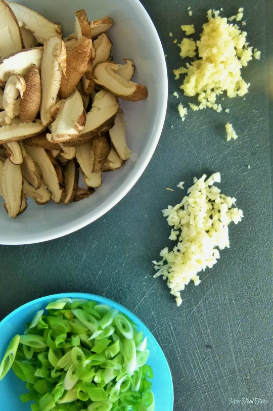 a.MissFoodFairys chicken&shiitake noodle stirfry prepped ingredients