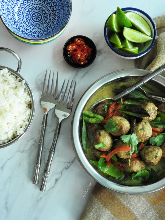 thai-meatball-green-curry-6-missfoodfairy